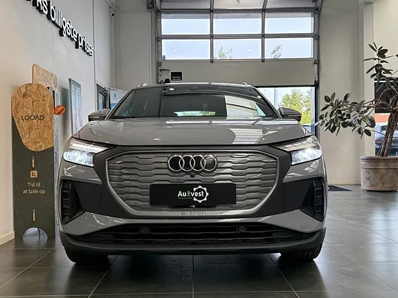 Audi Q4 E-Tron 2023 photo 3