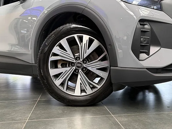 Audi Q4 E-Tron 2023 photo 2