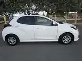 Toyota Yaris 2023 photo 3