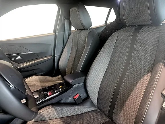 Peugeot 2008 2025 photo 4
