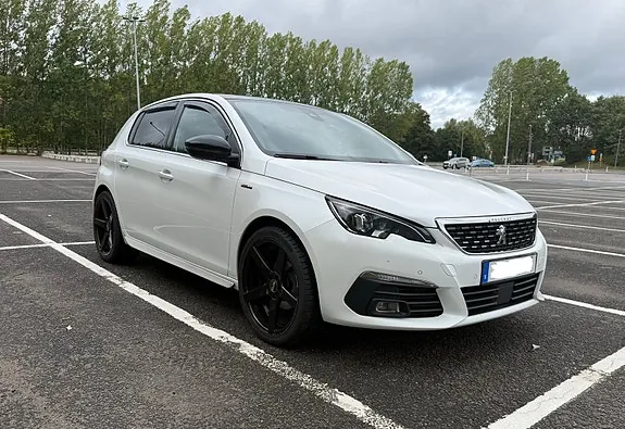 Peugeot 308 2019 photo 3