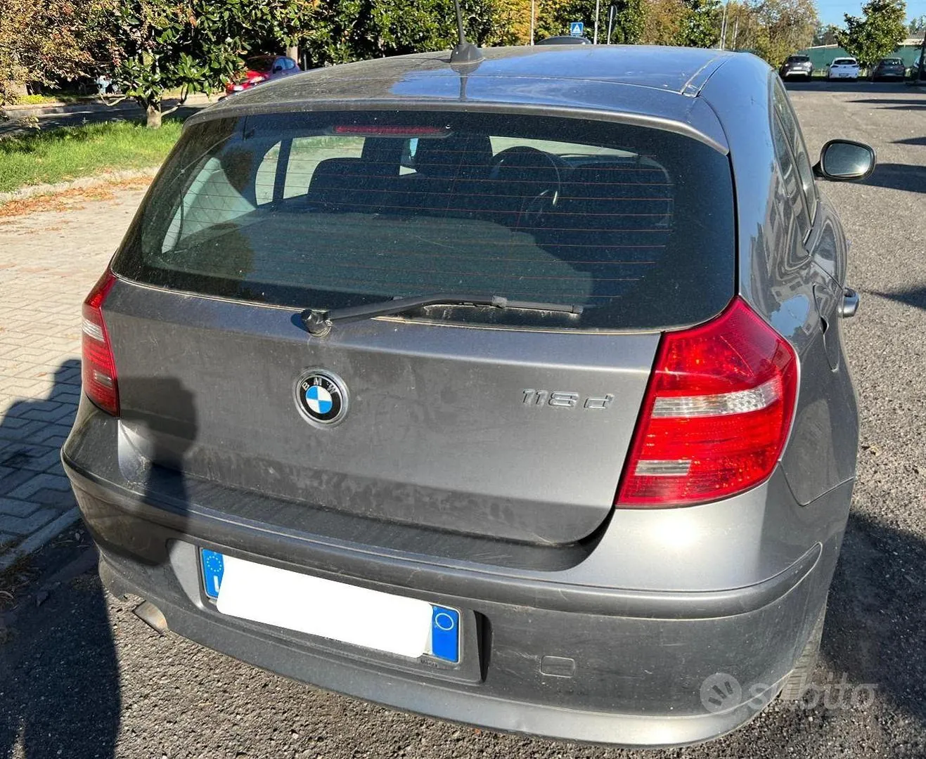 BMW 118D 2010 photo 3
