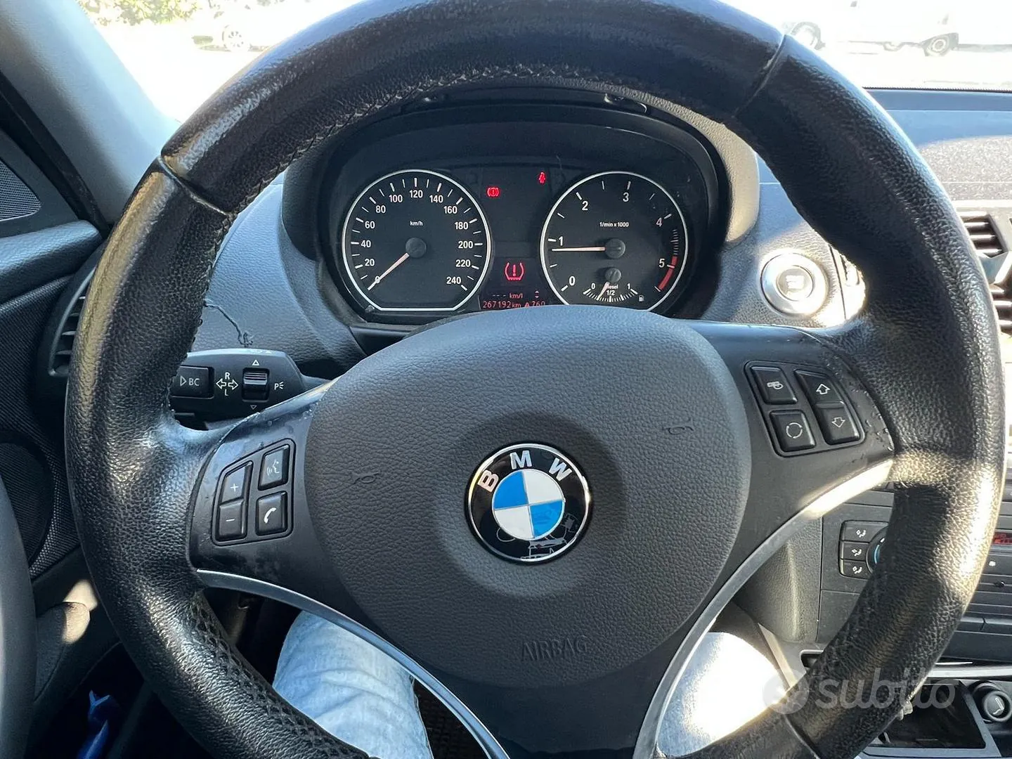 BMW 118D 2010 photo 5