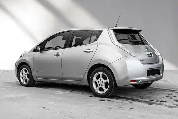 Nissan Leaf 2016 photo 5
