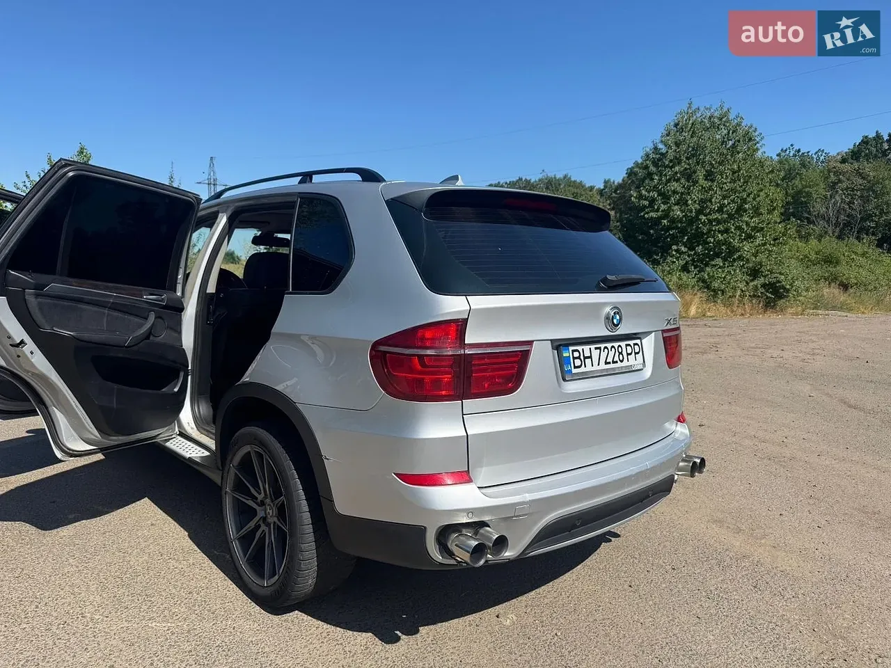 BMW X5 2010 photo 2