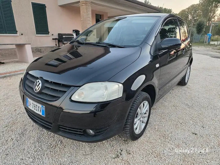 Volkswagen Fox 2008 photo 2