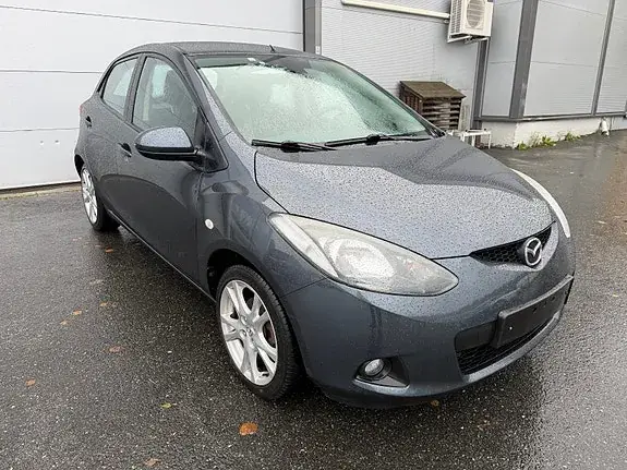 Mazda 2 2009 photo 5