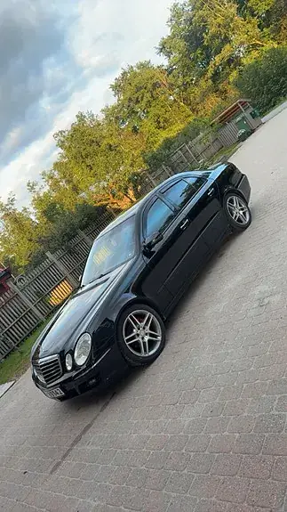 Mercedes-Benz E200 D