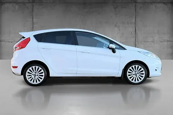 Ford Fiesta 2010 photo 3