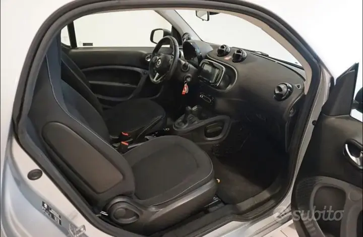 Smart Eq Fortwo 2019 photo 5
