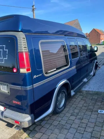 GMC Savana