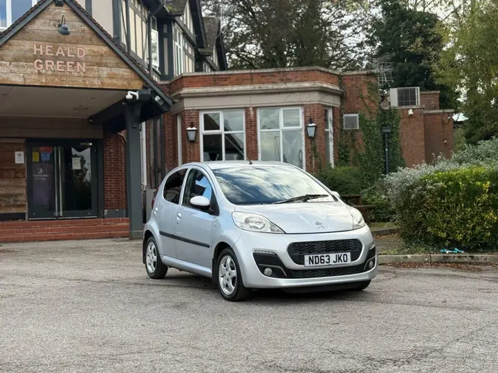 Peugeot 107 2013 photo 2