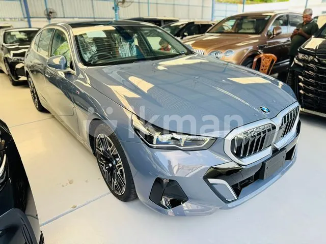 BMW 525I 2025 photo 2