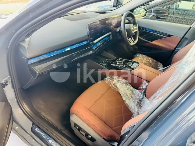 BMW 525I 2025 photo 5