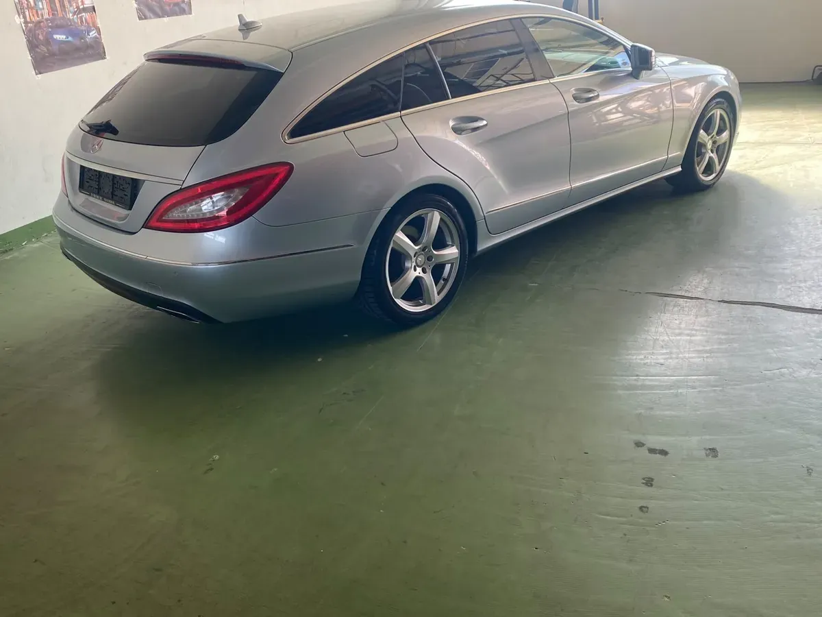 Mercedes-Benz Cls-Class 2013 photo 2