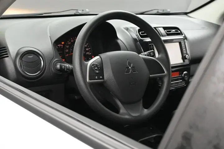 Mitsubishi Mirage 2022 photo 5