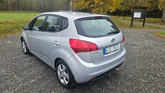 Kia Venga 2010 photo 4