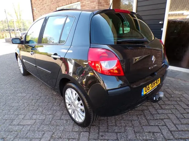Renault Clio 2007 photo 3