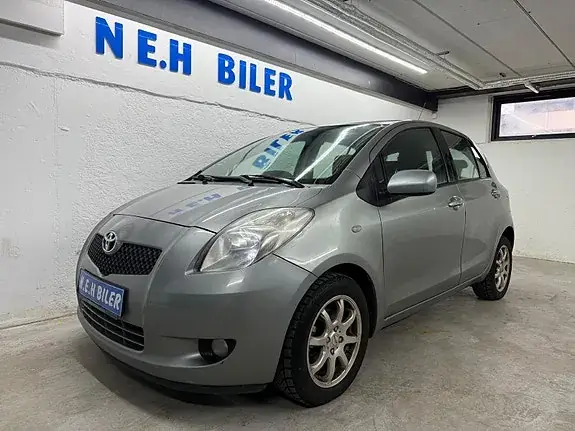 Toyota Yaris 2006 photo 2