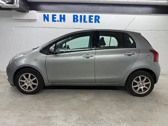 Toyota Yaris 2006 photo 4