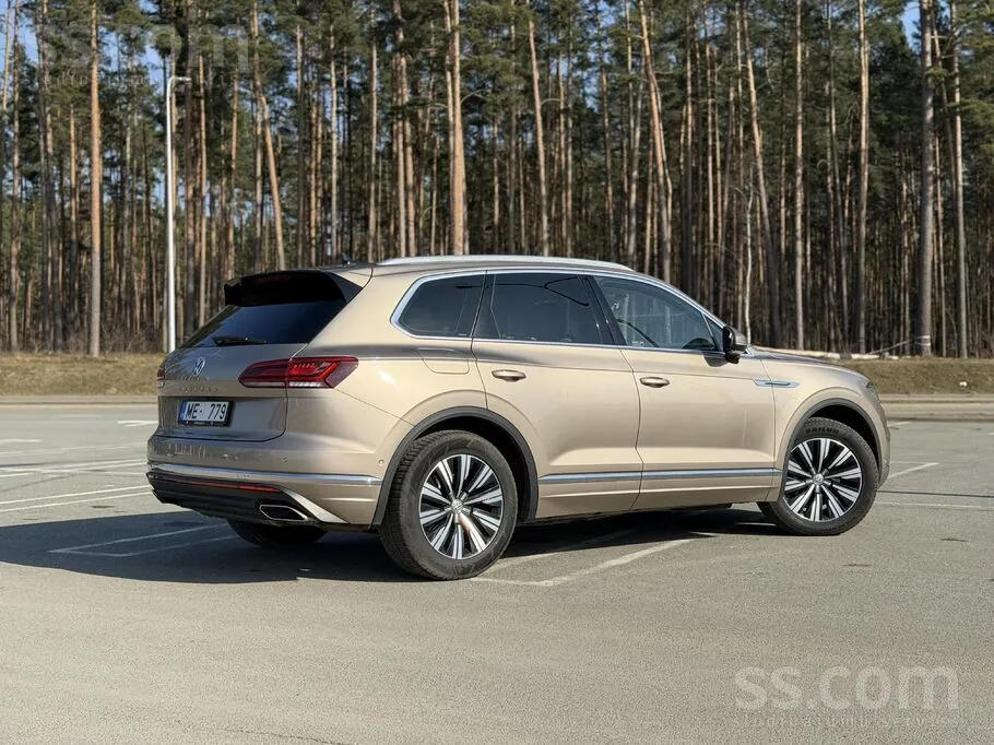 Volkswagen Touareg 2019 photo 2