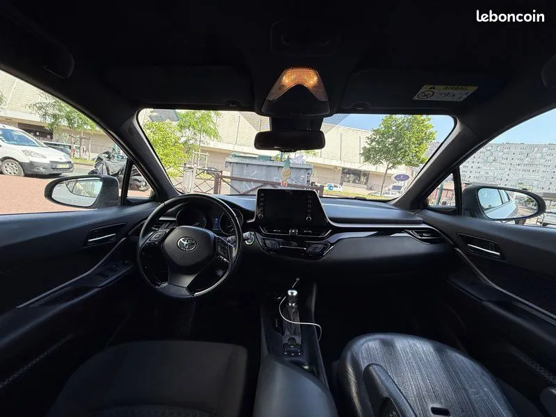 Toyota C-Hr 2021 photo 3