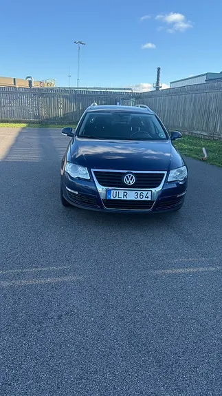 Volkswagen Passat 2010 photo 2