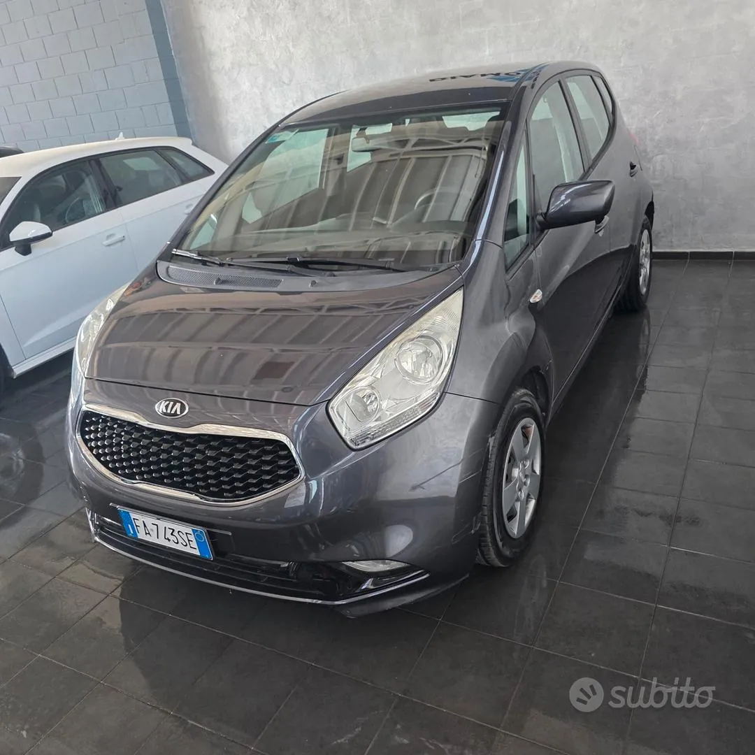 Kia Venga 2015 photo 4