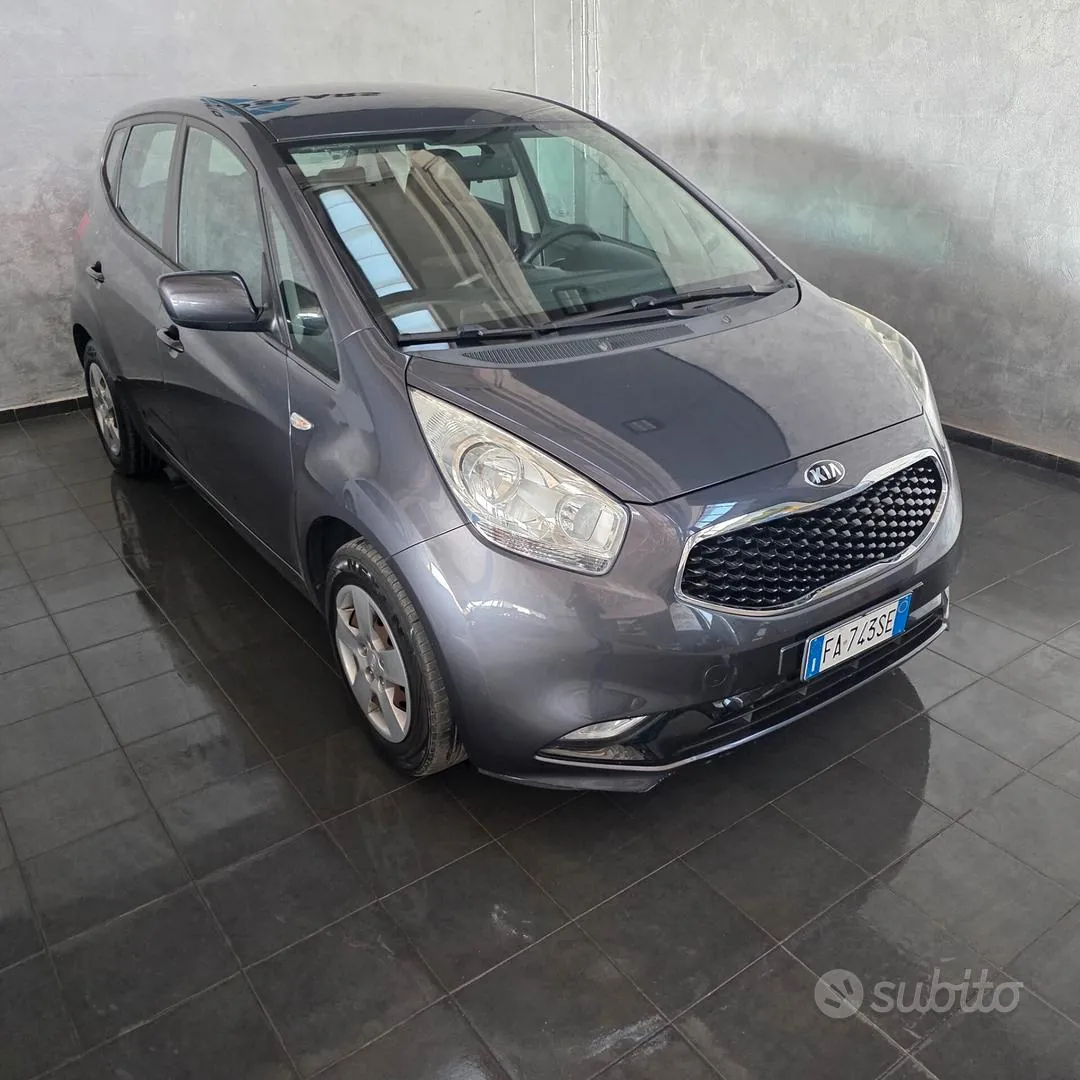 Kia Venga 2015 photo 2