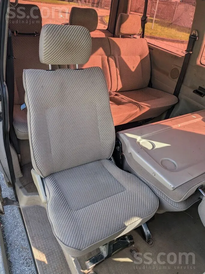 Volkswagen Caravelle 1996 photo 5