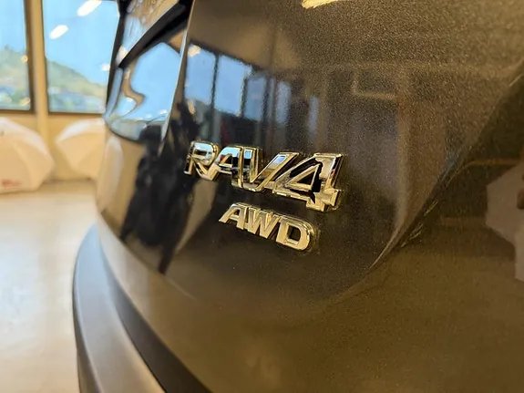 Toyota Rav4 2015 photo 5