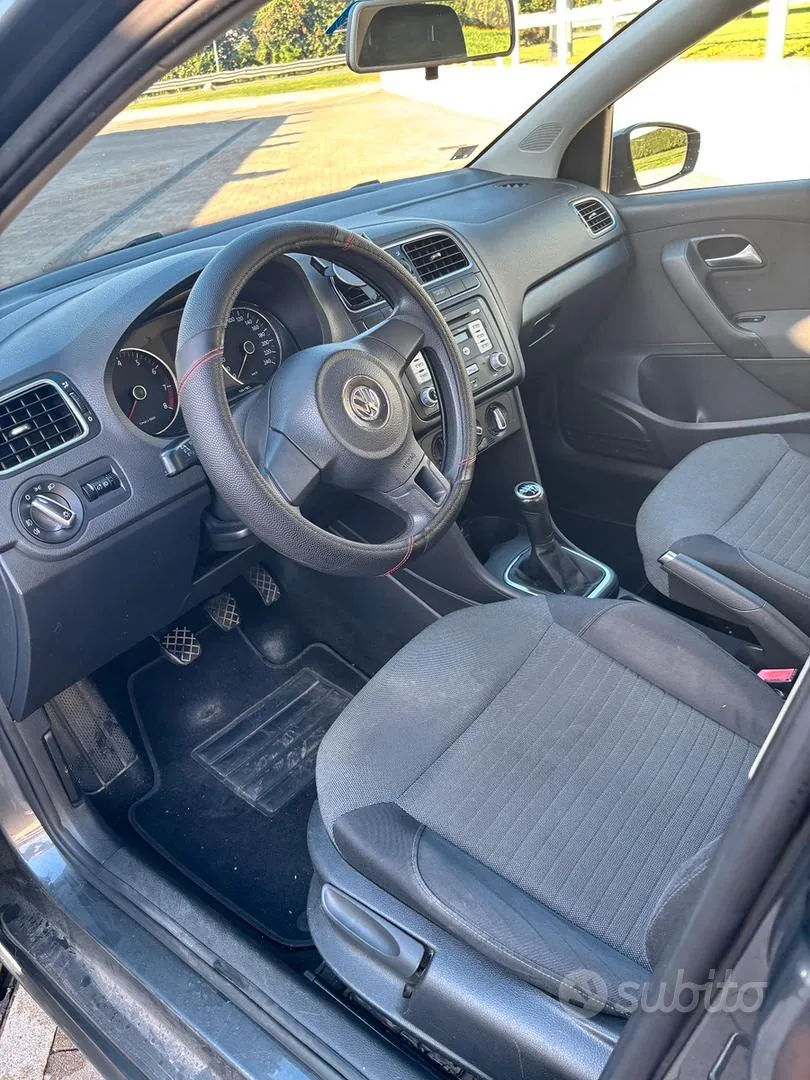 Volkswagen Polo 2009 photo 5
