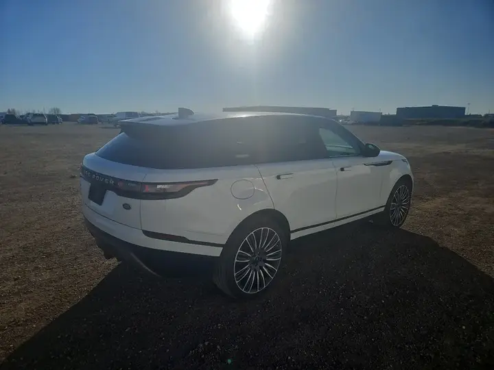 Land Rover Range Rover Velar 2018 photo 4