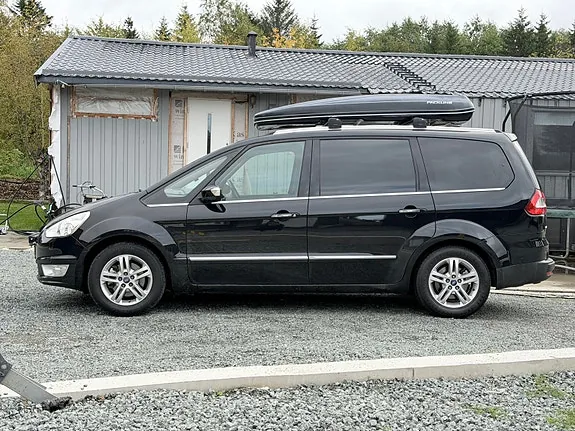 Ford Galaxy 2011 photo 2