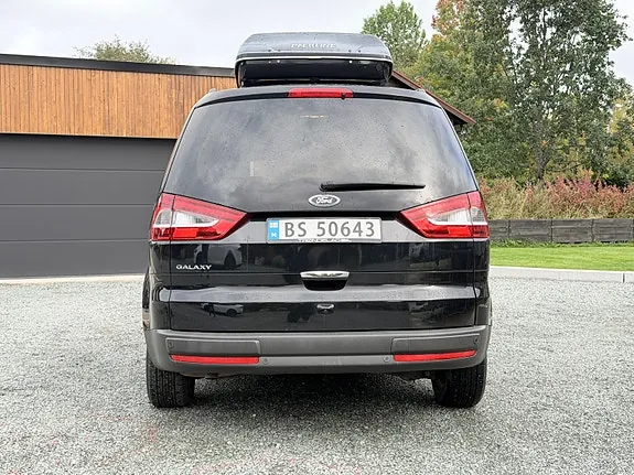 Ford Galaxy 2011 photo 4