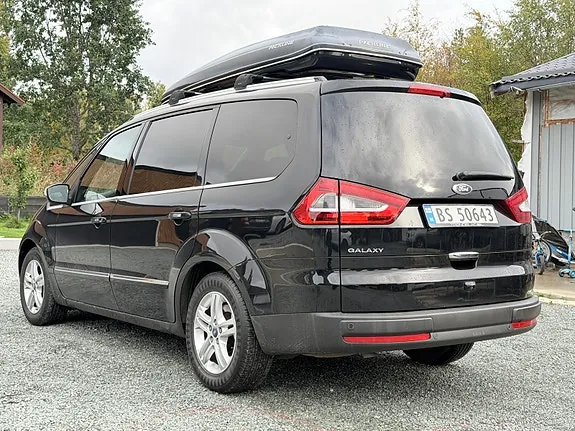 Ford Galaxy 2011 photo 3