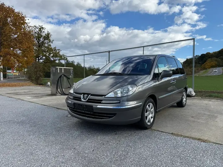 Peugeot 807