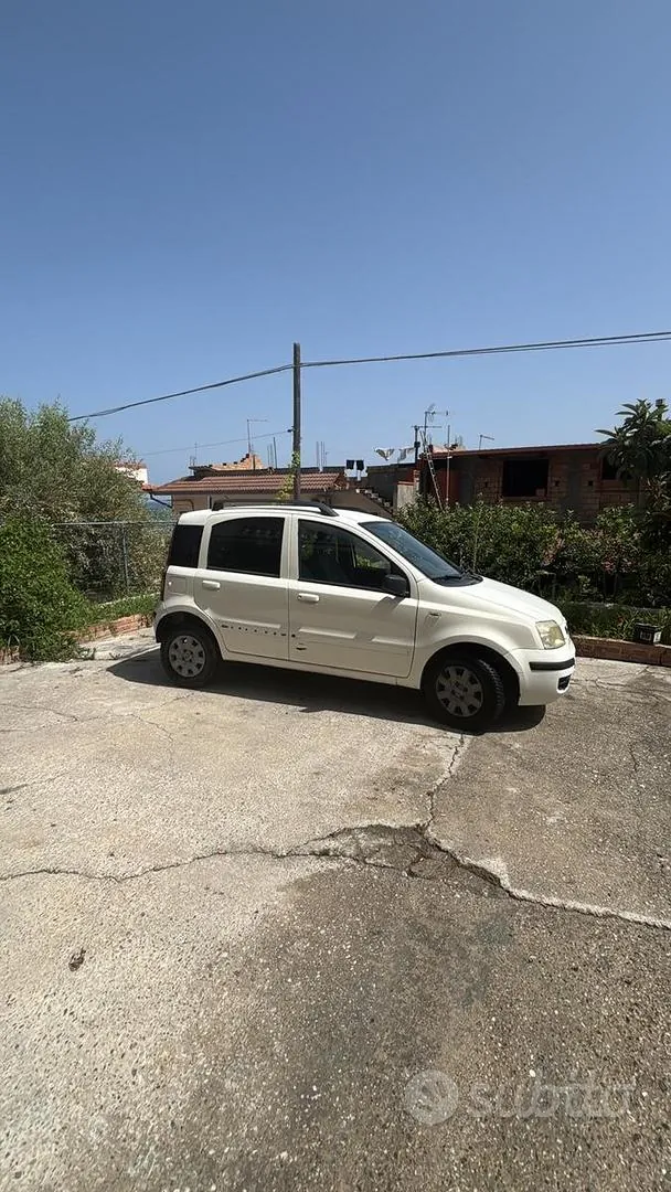 Fiat Panda 2010 photo 4