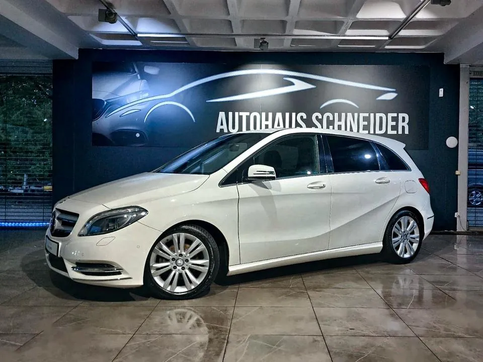 Mercedes-Benz B 200