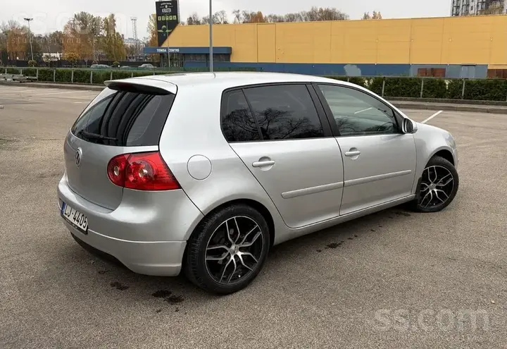 Volkswagen Golf 5 2005 photo 3