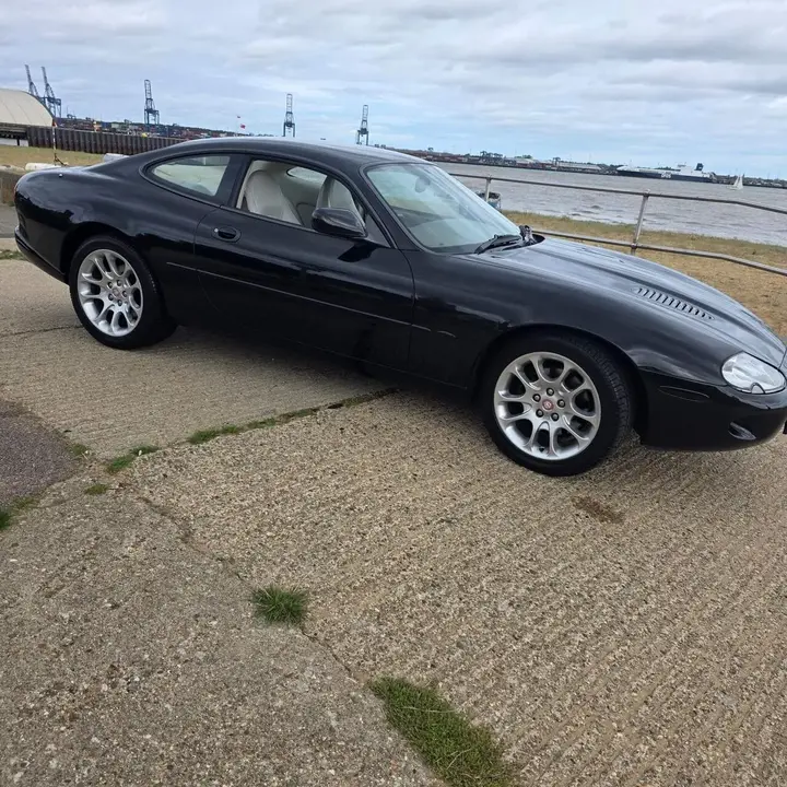 Jaguar Xkr 1999 photo 3