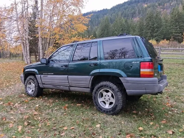 Jeep Grand Cherokee L 1998 photo 2