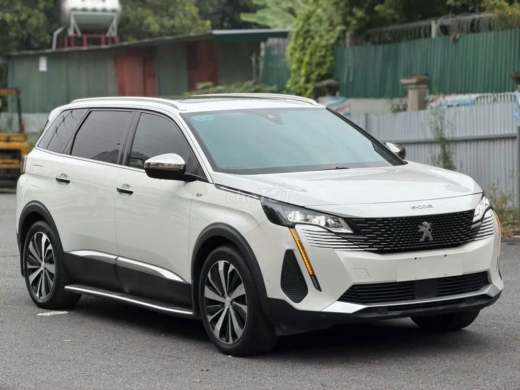 Peugeot 5008 2022 photo 2
