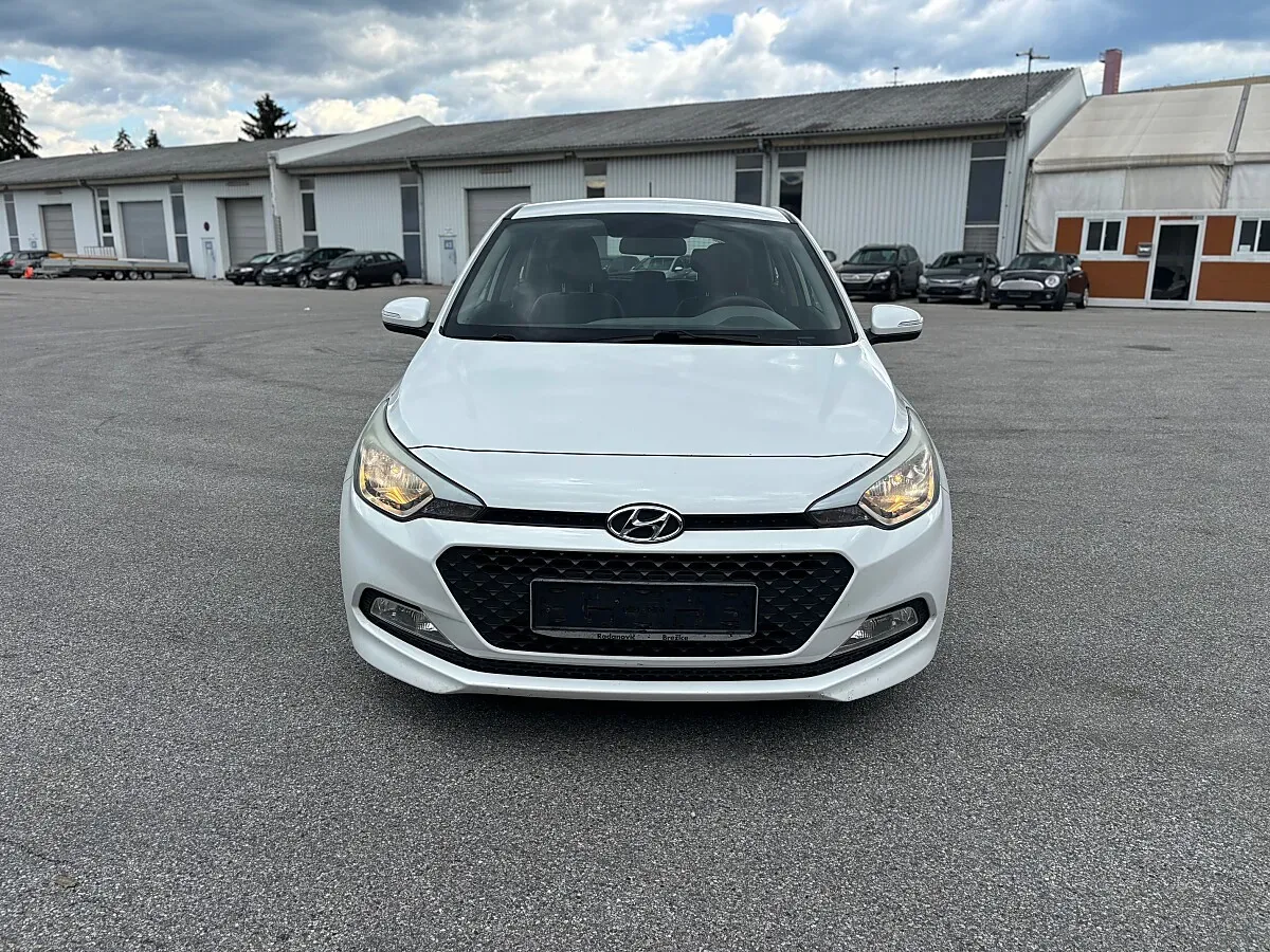 Hyundai I20 2015 photo 2