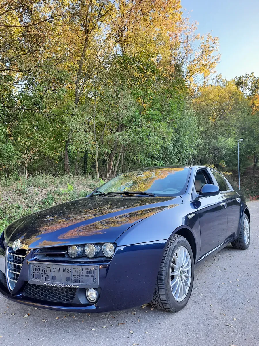 Alfa Romeo 159 2006 photo 2