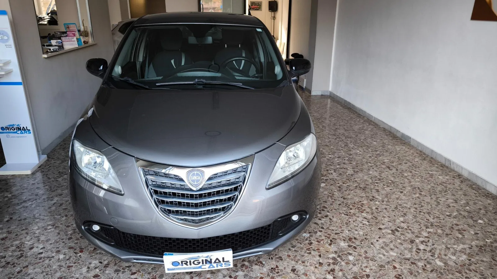 Lancia Ypsilon 2014 photo 2