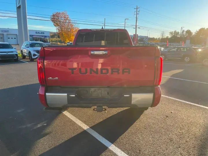 Toyota Tundra 2023 photo 3