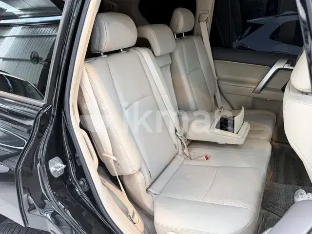Toyota Land Cruiser Prado 2023 photo 2
