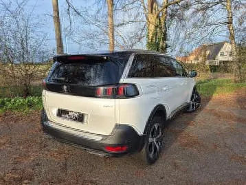 Peugeot 5008 2022 photo 3
