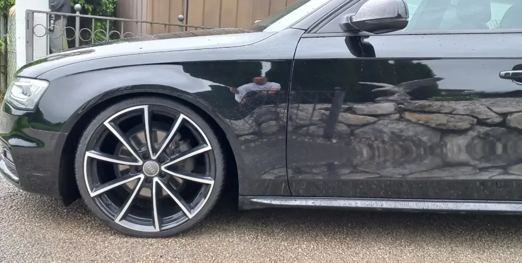 Audi A4 2015 photo 2